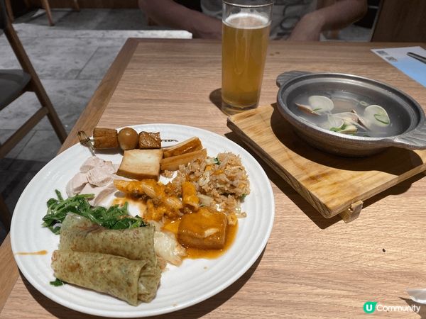 台灣的自助餐，性價比超高，中西日韓各個國家都有，環境也很優美...