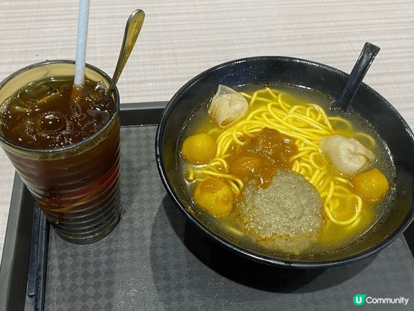 漢堡扒魚蛋魚皮餃車仔麵,漢堡扒煎得香口，咬落有肉汁,魚蛋彈牙...