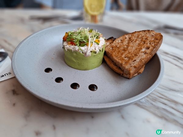 5位朋友仔，今日選擇了Beans荳子食午餐，餐牌上的選擇雖然...