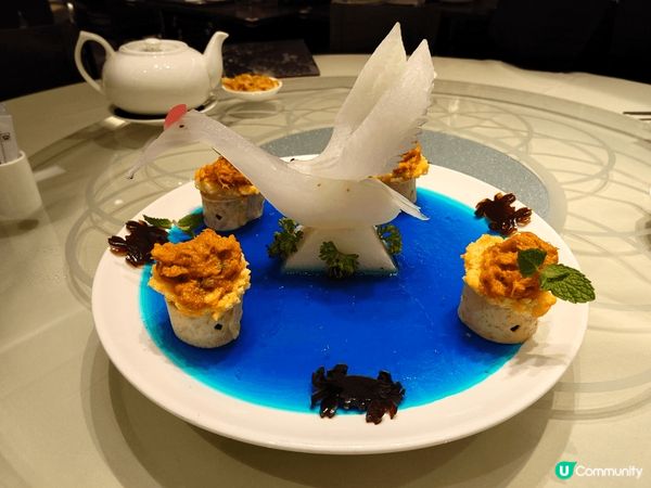 在尖沙咀的帝苑酒店東來順餐廳與同事食午宴。