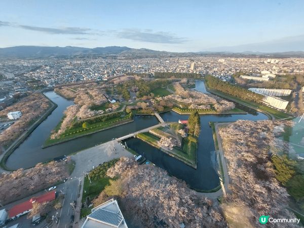 函館既五陵郭公園，記得上塔打個靚卡，配上黃昏時段更加一流!