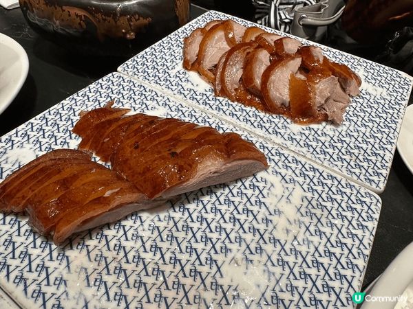 呢間羲和京致片皮鴨好食，多汁、肥瘦適中、仲有好多不同配料俾你...