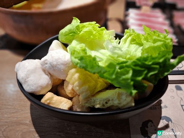 港式美食，打邊爐真係無得輸，午市一小時，雖然趕d，但係都可以...