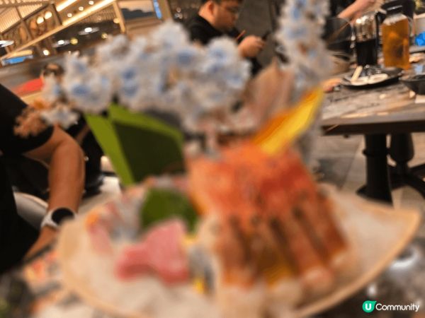 刺身好新鮮，壽司又多款式，而串燒同燒物仲好惹味