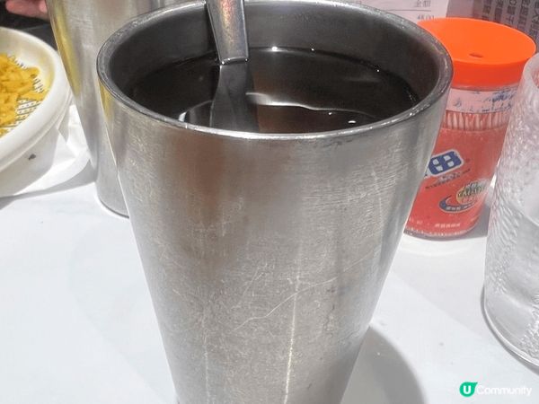 今次想推介的美食係三悅冰室的黑白西多士，西多士可以話係香港人...