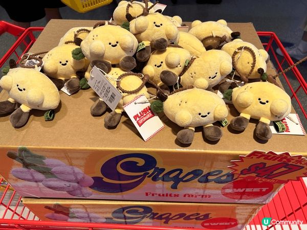 位於airside 1/F的偽超級市場，有很多很可愛的公仔，...