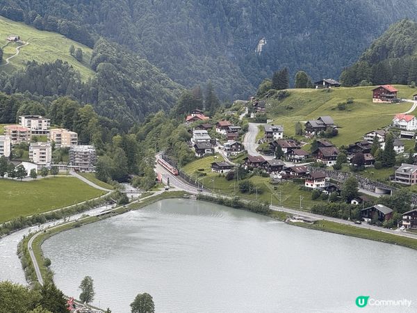 瑞士郊區鐵力士峰（Titlis）最高海拔3238米，屬瑞士阿...