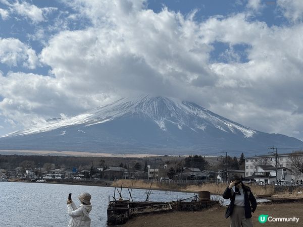這天的天氣很好，藍天白雲，襯托上遠距離拍攝的富士山，也很迷人...