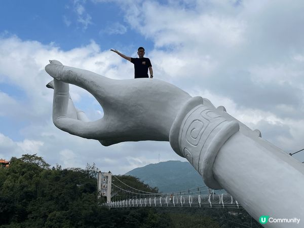 江西天龍山景區，景區範圍好大，而且有好多表演及打卡位，好值得...