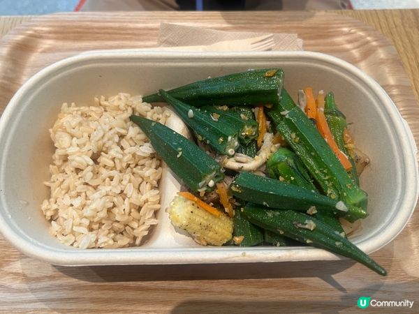 1.  宏利廣場新發現！😋 自選兩餸飯超正！健康又美味！🥦🍚