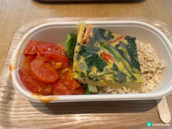 1.  宏利廣場新發現！😋 自選兩餸飯超正！健康又美味！🥦🍚