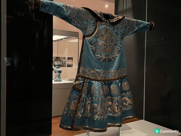 香港打卡熱點：香港故宮文化博物館，展示多件珍貴文物，當日是特...