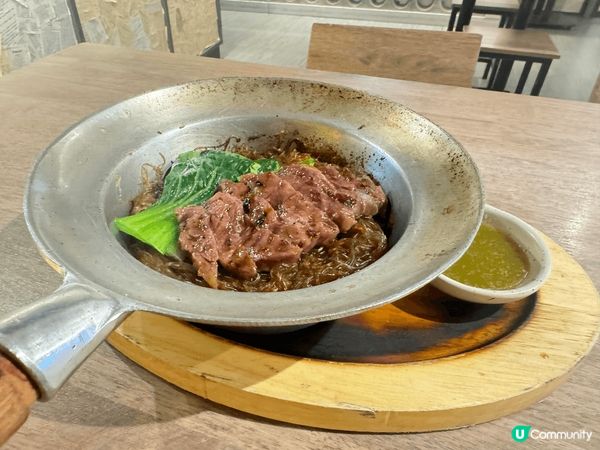 泰國之旅吃了很多美食，沒有大家擔憂的危險。風景食物都很好。