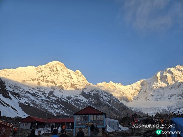 日照金山@尼泊爾Annapurna@海拔4130m .......