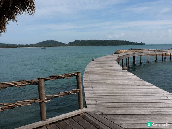 Cambodia 小島！要轉內陸機再轉船！雖然好轉接！但係好...