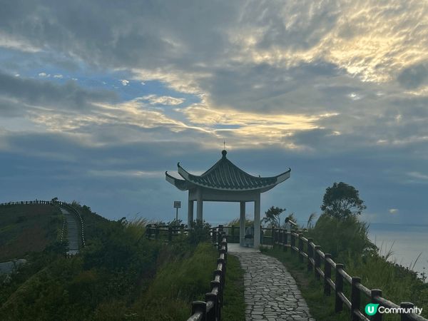 一家大細喺香港都有好多好地方好玩，天氣涼爽時去周圍行下，例如...
