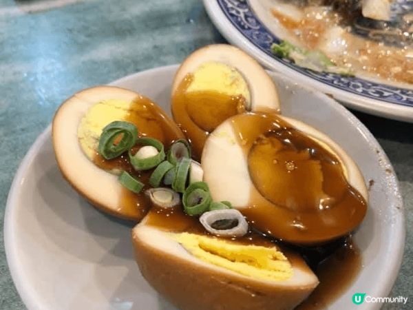 台北夜市多姿多彩，好多街頭小食，我試咗好多款台灣地道美食，絕...