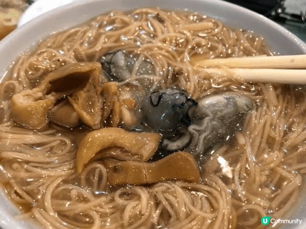 台北夜市多姿多彩，好多街頭小食，我試咗好多款台灣地道美食，絕...