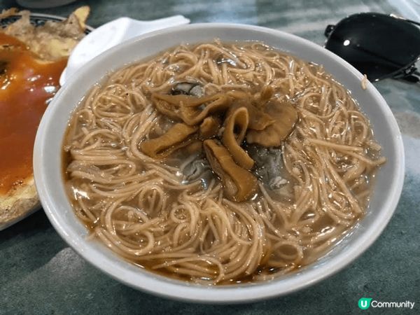 台北夜市多姿多彩，好多街頭小食，我試咗好多款台灣地道美食，絕...