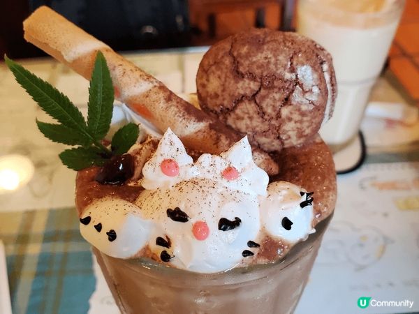 呢個係 台灣 猴洞車站 嘅一間貓cafe 嗰度真係好多貓 猴...