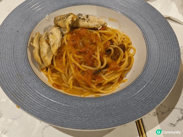 連鎖小酒館式法國餐廳ÔDELICE，價格不算貴，叫做平民法餐...