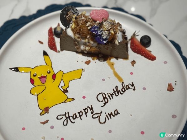 喜歡甜品嘅一定要去試呢兩間餐廳！一間係星空主題，環境同食物都...