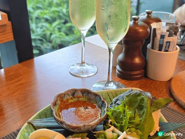 馬來西亞嘅就食得多，今次試左Hotel Icon 印尼「#火...