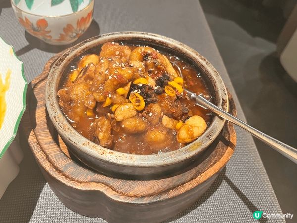 滿龍山房-深圳福田平安金融中心內，室內有造景藝術，還有乾冰池...