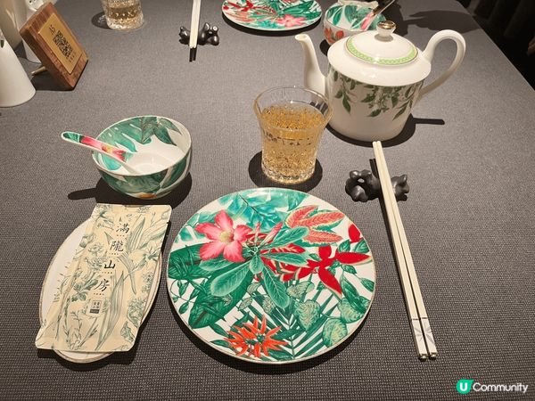 滿龍山房-深圳福田平安金融中心內，室內有造景藝術，還有乾冰池...