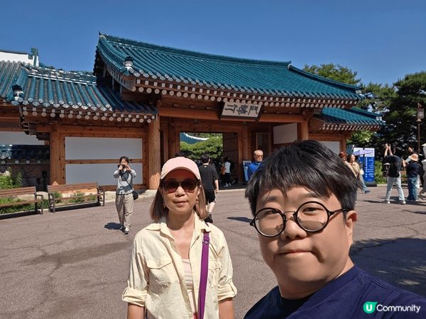 和兒子去韓國自駕遊，看看當地的文化遺產，品嚐美食。六月的韓國...