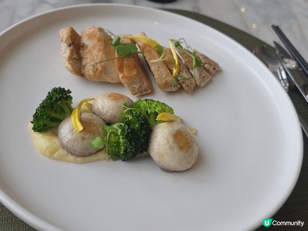 深圳南山香格里拉既semi buffet 甜品同冷盤任食，至...