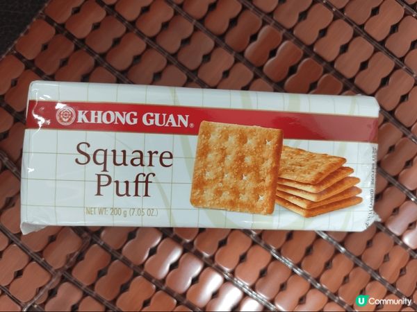 呢隻餅係新出，有點似麥芽糖餅，但無咁硬，而且面頭有層糖粒，鹹...