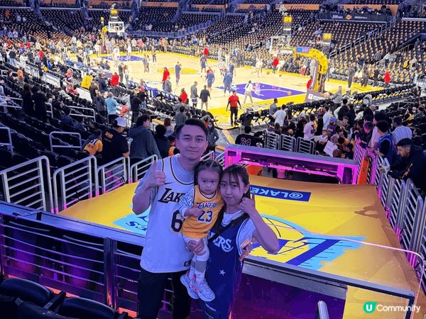 喜歡帶女兒到世界各地不同地方遊玩，