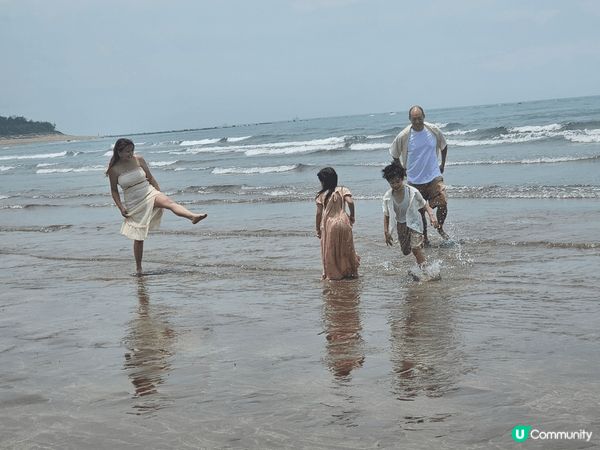 台灣基隆海灘小寶幼稚園畢業，外拍畢業全家福相片