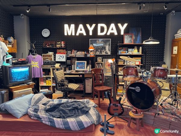 我同屋企人都好鍾意五月天，最近同佢哋去左台北大巨蛋睇Mayd...