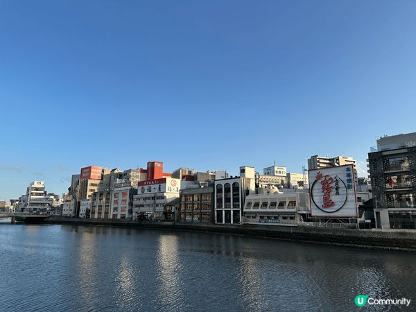 中州河兩旁建築物映照下，點拍都咁𧡘，再加上藍天白雲，正。