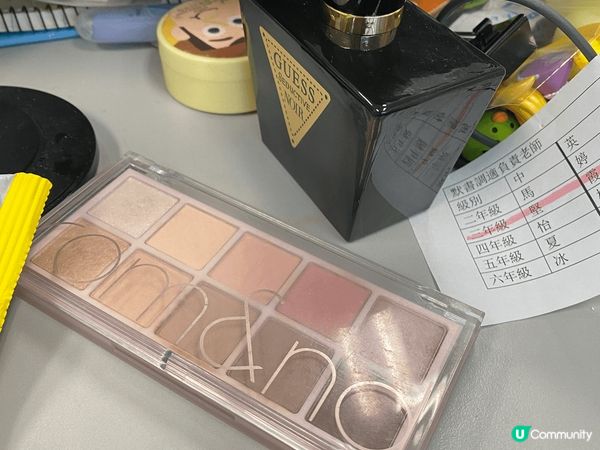 一包臉膜可以用一個月，價錢也合理，妝前一定要好好保濕先唔會卡...