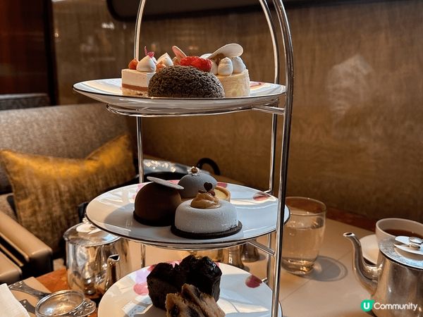 今次去咗文華東方酒店食個afternoon tea，以甜食為...