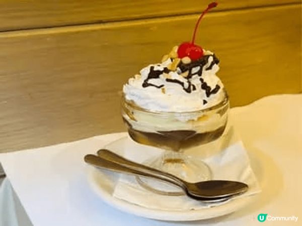 Dan Ryan’s Chicago Grill (TST)...