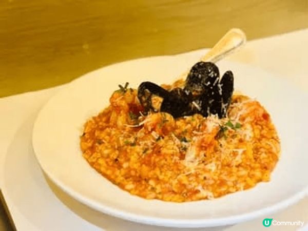 Dan Ryan’s Chicago Grill (TST)...