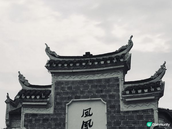 張家界真是人間仙境，天門山與天比高，天門洞就似通往天上的門，...