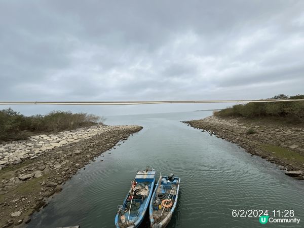 青山綠水，蓝天白雲，湖江山水。