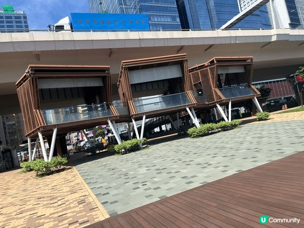 觀塘海濱長廊係一個好正嘅休閒好去處，位於觀塘海濱道，全長大約...