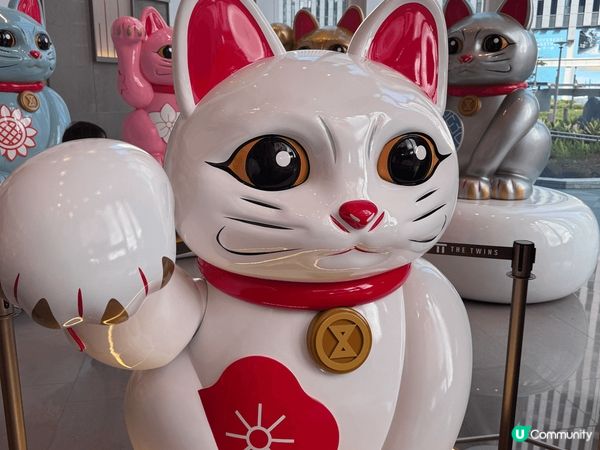 Sogo Airside 招財貓裝飾，新商場唔多人都幾好行，...