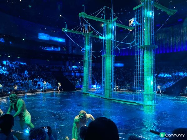 推介澳門水舞間，每一個特技都很刺激，加入很多舞蹈和音樂，整個...