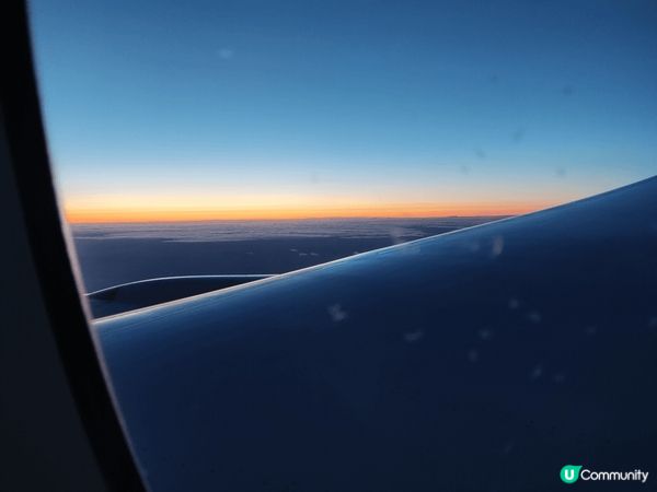 前往芬蘭旭日初升，感覺十分寧靜，避免上完全感受不到這個景觀~...