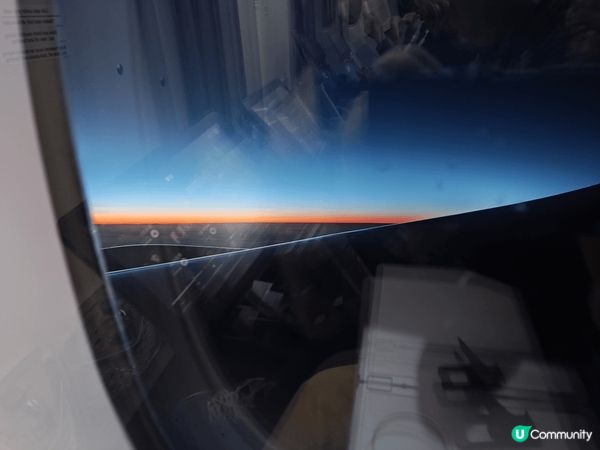 前往芬蘭旭日初升，感覺十分寧靜，避免上完全感受不到這個景觀~...