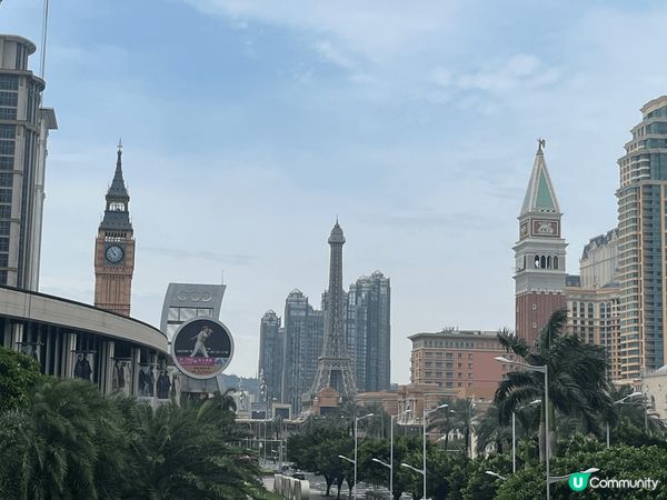 澳門威尼斯人熱門打卡點，第二圖同時打卡巴黎人的鐵塔、倫敦人的...