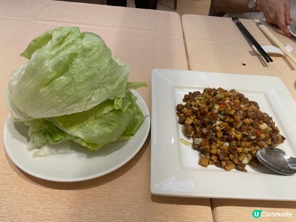 中環商場片皮鴨，私人空間🩷