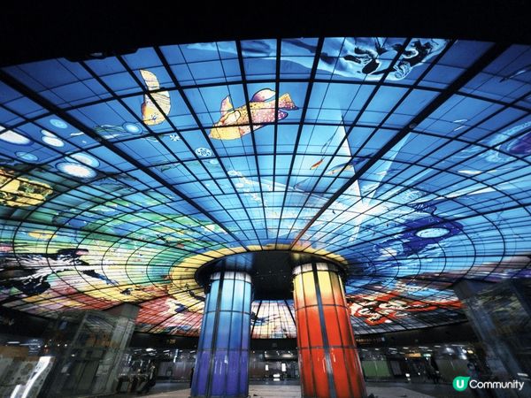 圖中嘅美麗島站係打卡必去！